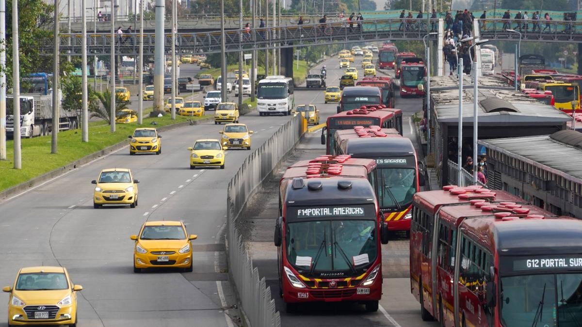 ¡Pilas! La Secretaría de Movilidad de Bogotá desmintió la información sobre un supuesto Día sin Carro y sin Moto en la ciudad