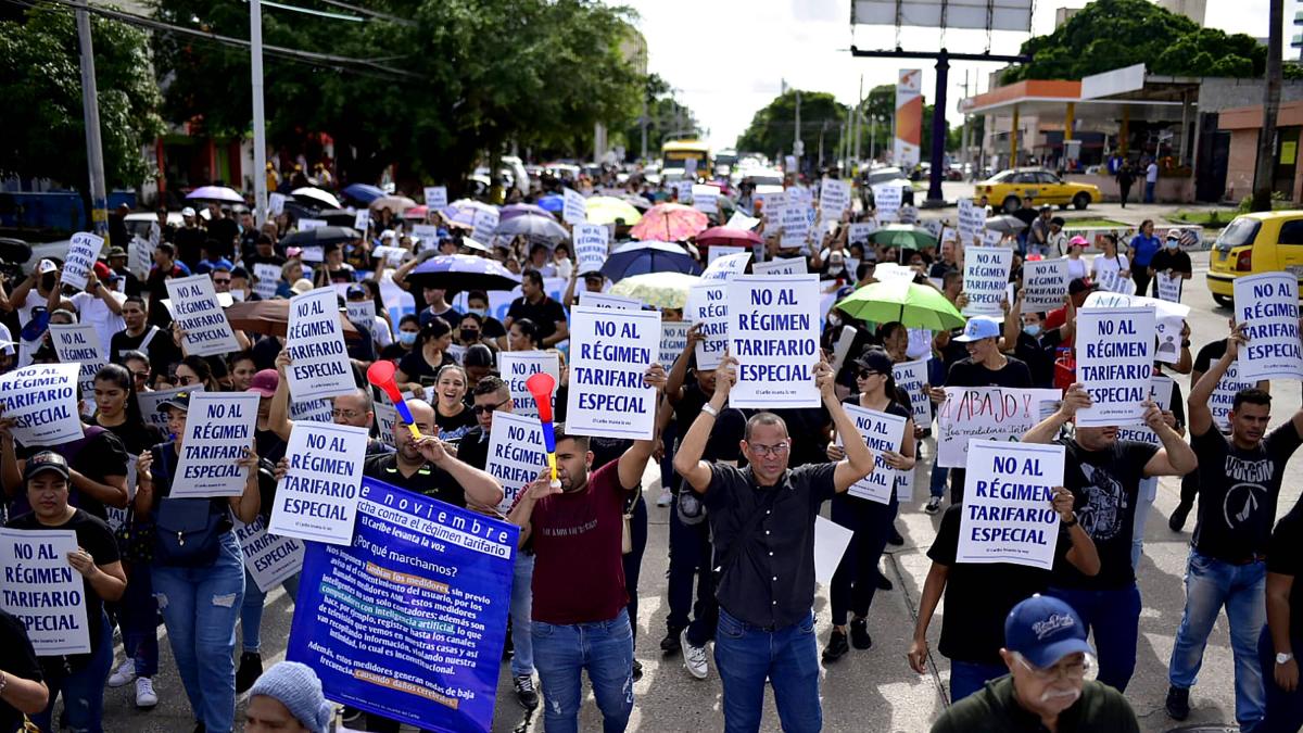 Marchas en el Caribe contra altas tarifas de energía