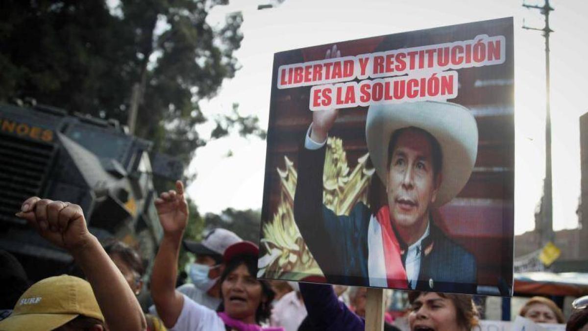 Elecciones Perú: Roberto Sánchez reitera su promesa de libertad para el expresidente Pedro Castillo tras desplazar a López Aliaga para segunda vuelta