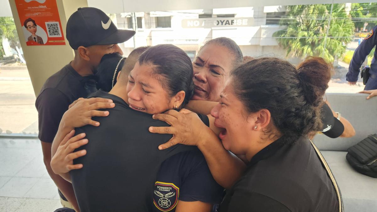 Velorio de Javier Solano bombero muerto en incendio en Barranquilla