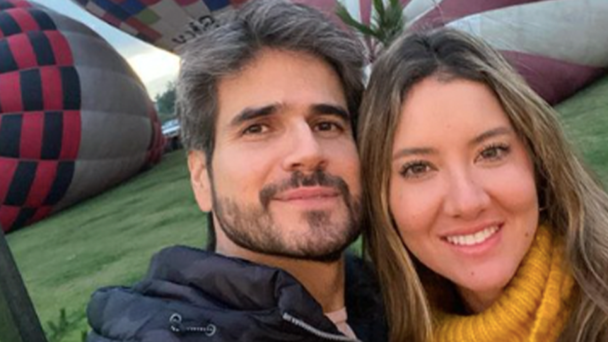 Daniel Arenas, novio de Daniela Álvarez, se besó con compañera de tv