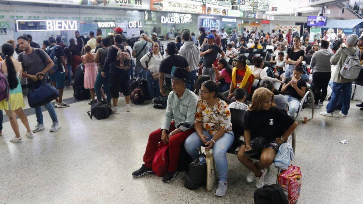 Más de 231.000 viajeros saldrán de Bogotá por las terminales durante el puente festivo