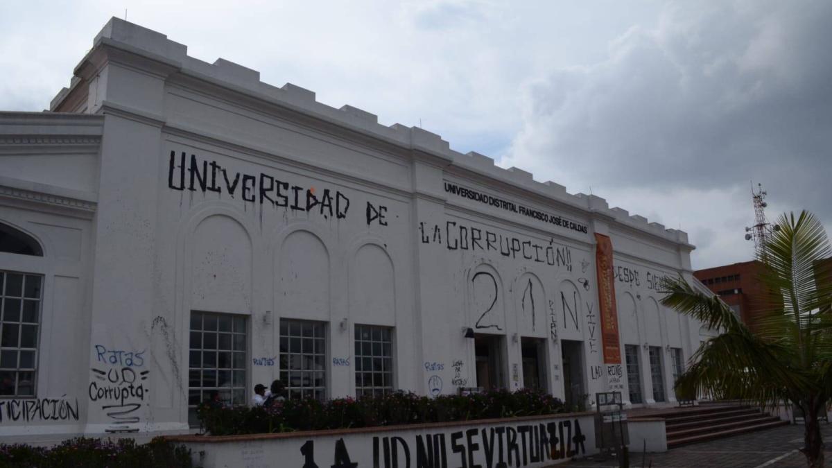 Bogotá: Estudiantes se toman Universidad Distrital en rechazo a proyecto