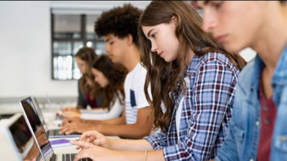 Se acabaron las vacaciones: 725 mil estudiantes de colegios públicos ...