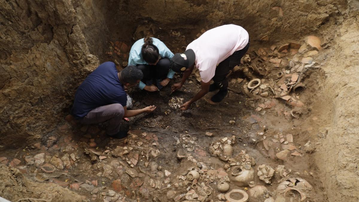 Abrieron una tumba de miles de años en Latinoamérica y el interior los dejó  helados