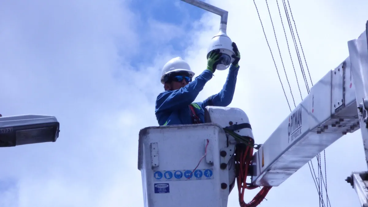 Bucaramanga fortalece alianza de seguridad con Estados Unidos y pone en marcha instalación de más de 100 cámaras de alta tecnología