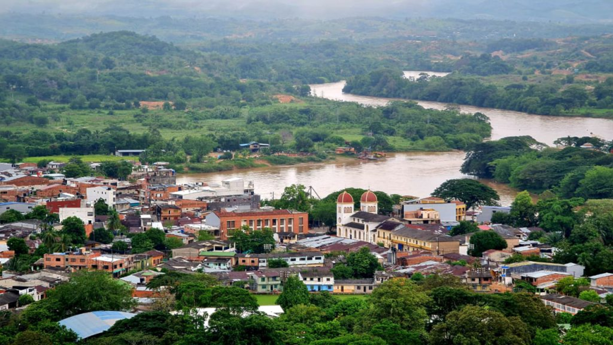 Antioquia: desplazamiento y confinamiento debido a disputas por control territorial de grupos armados en Tarazá y Zaragoza, municipios del Bajo Cauca