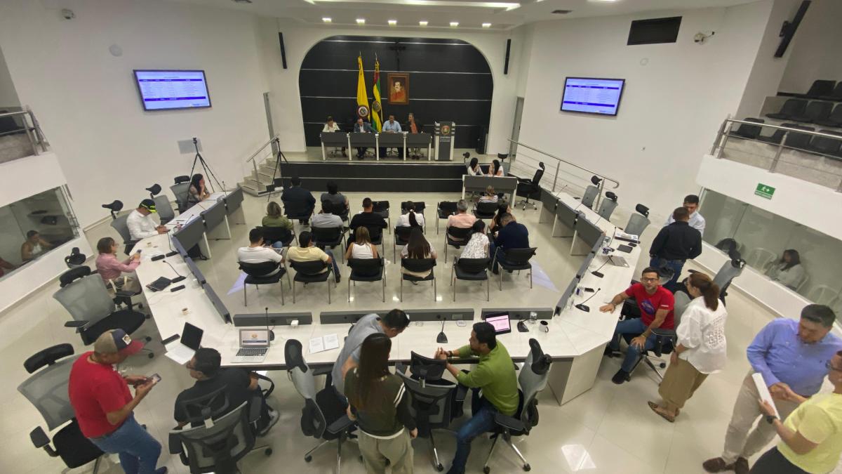 Asamblea de Santander eligió como vicepresidente a un diputado investigado por presunto abuso sexual: así quedó conformada la mesa directiva