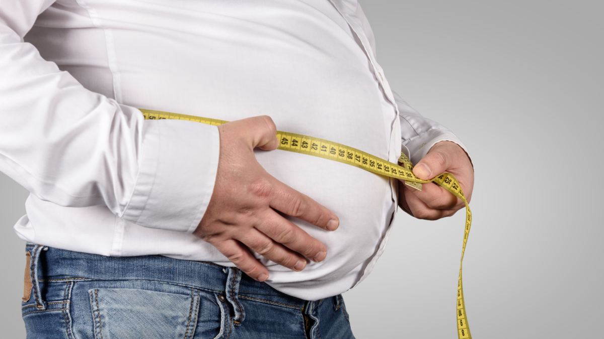 ¿Cómo reducir la hinchazón abdominal y eliminar la 'pancita' de forma natural?