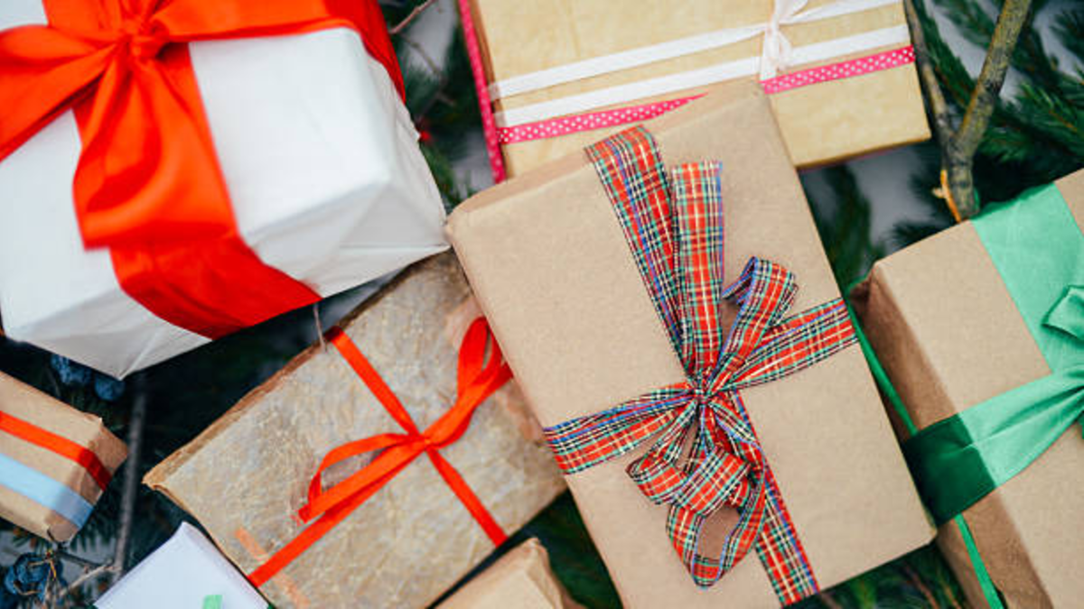 Encuesta revela los gustos y presupuestos de los paisas para comprar en Navidad: el 69% de los hogares mantendrá o aumentará su presupuesto