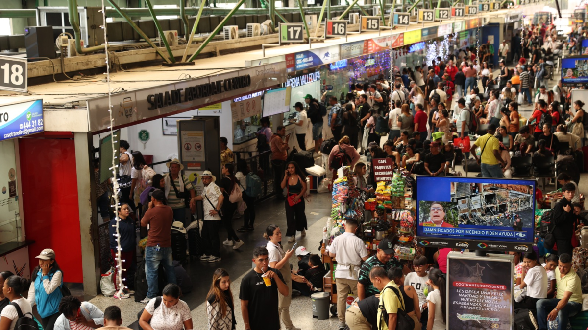 Se espera que más de 5,4 millones de viajeros se movilicen por las terminales de Medellín durante la temporada de fin de año