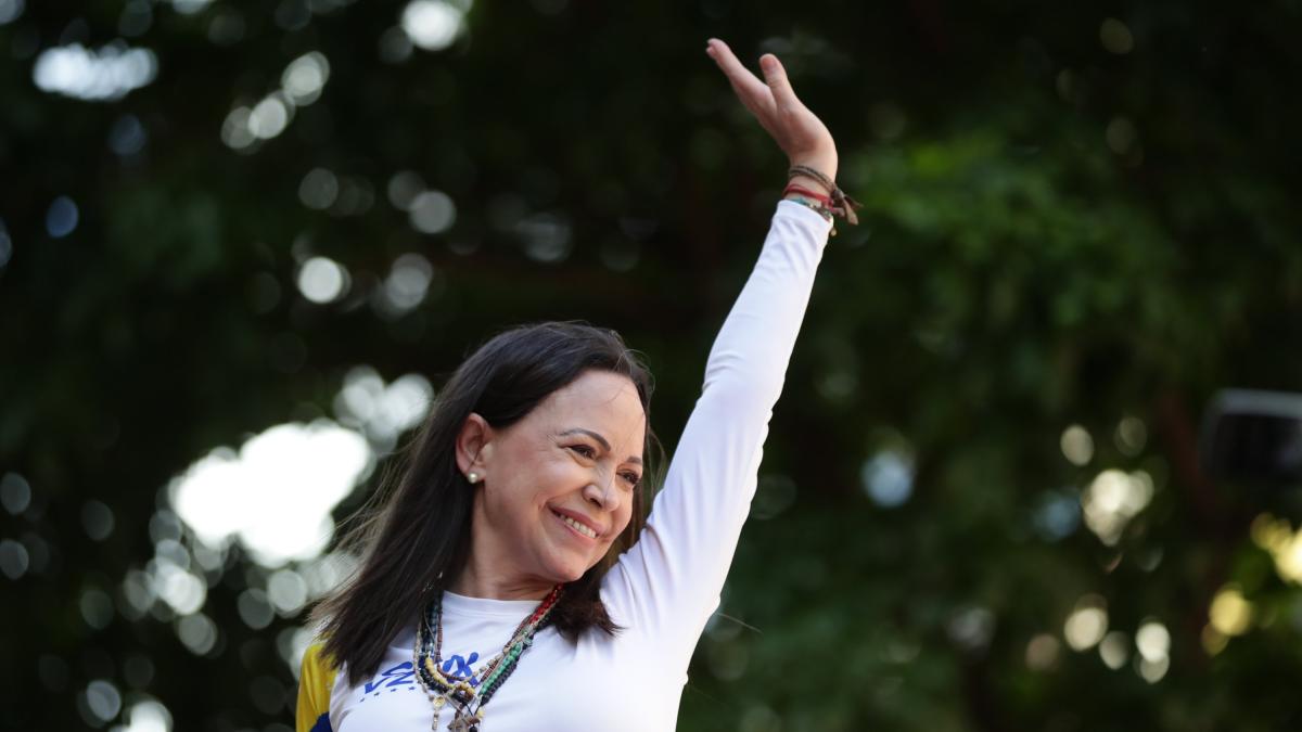 María Corina Machado se suma a petición de senador republicano de elecciones en Venezuela