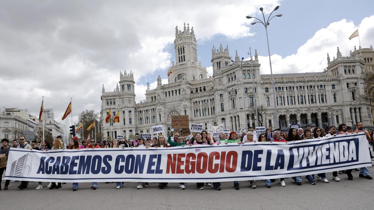 Miles protestan en España contra el alto precio de los alquileres y la ...