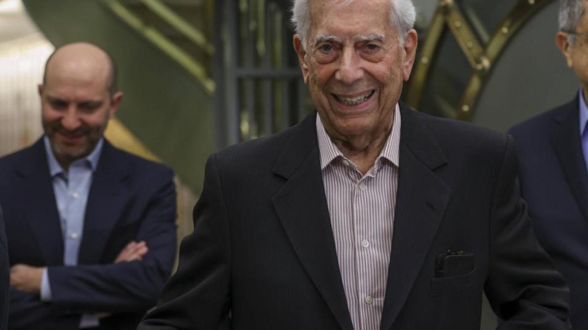 Entrevista con Mario Vargas Llosa sobre su nueva novela Le