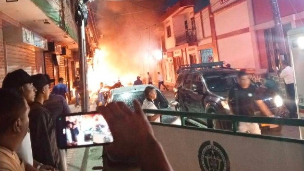 Autoridades, tras el rastro de los responsables del atentado en La ...