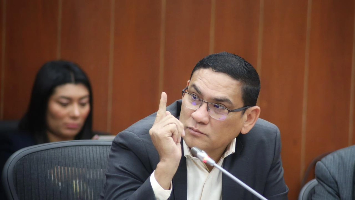Estas son las pruebas por las que la Corte llamó a juicio al senador Didier Lobo por millonario contrato de alimentación
