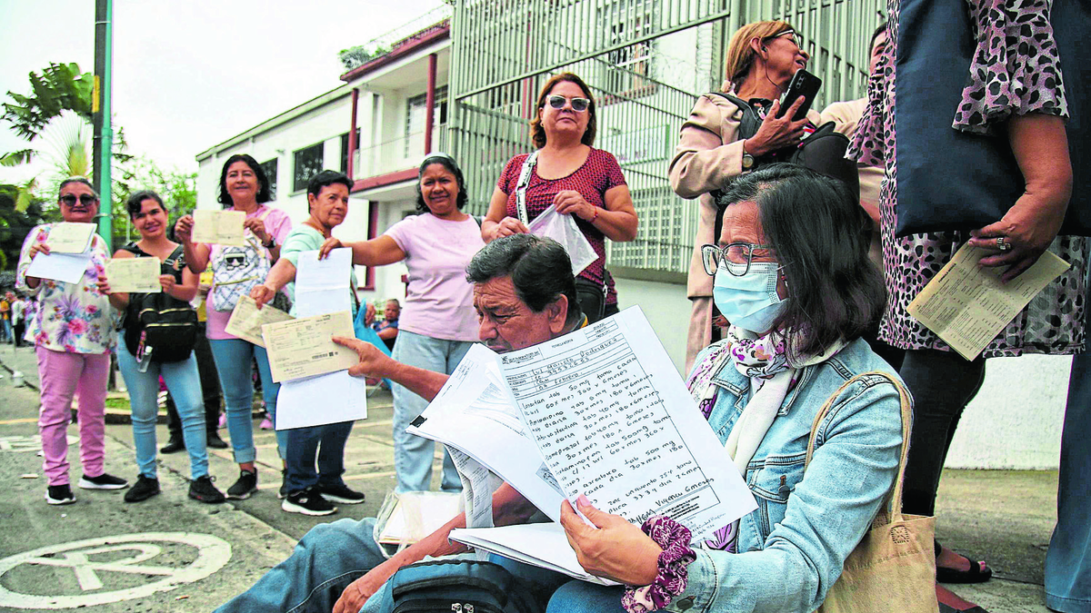 Las reacciones pol??ticas a la suspensi??n del Consejo de Estado al decreto que reformaba la salud en Colombia, promovido por el Gobierno Petro