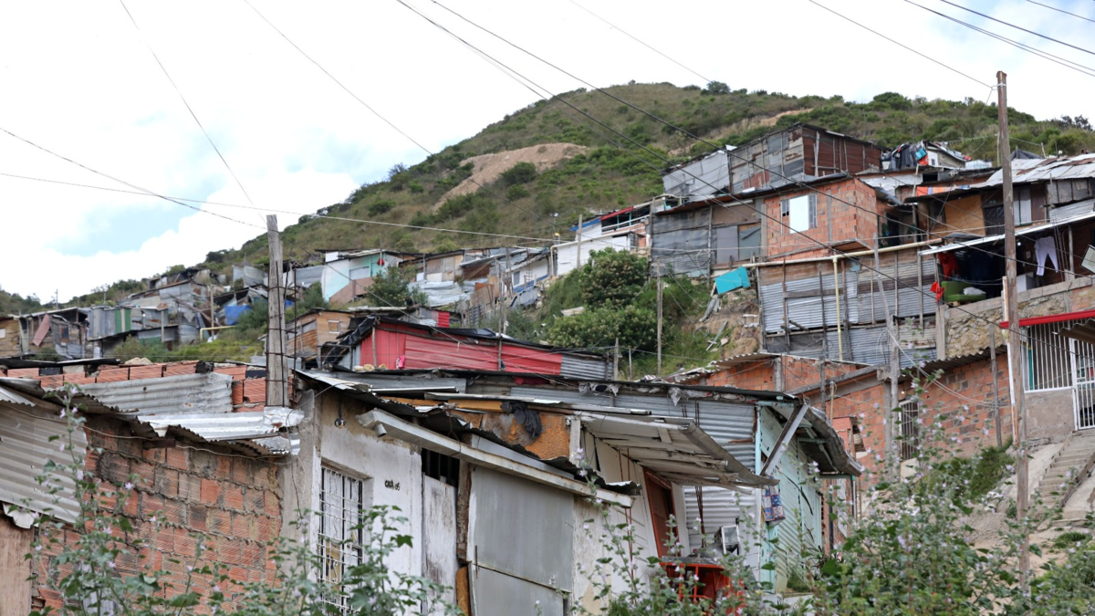 En Bogotá se redujo el déficit habitacional casi a la mitad entre 2020 y 2025