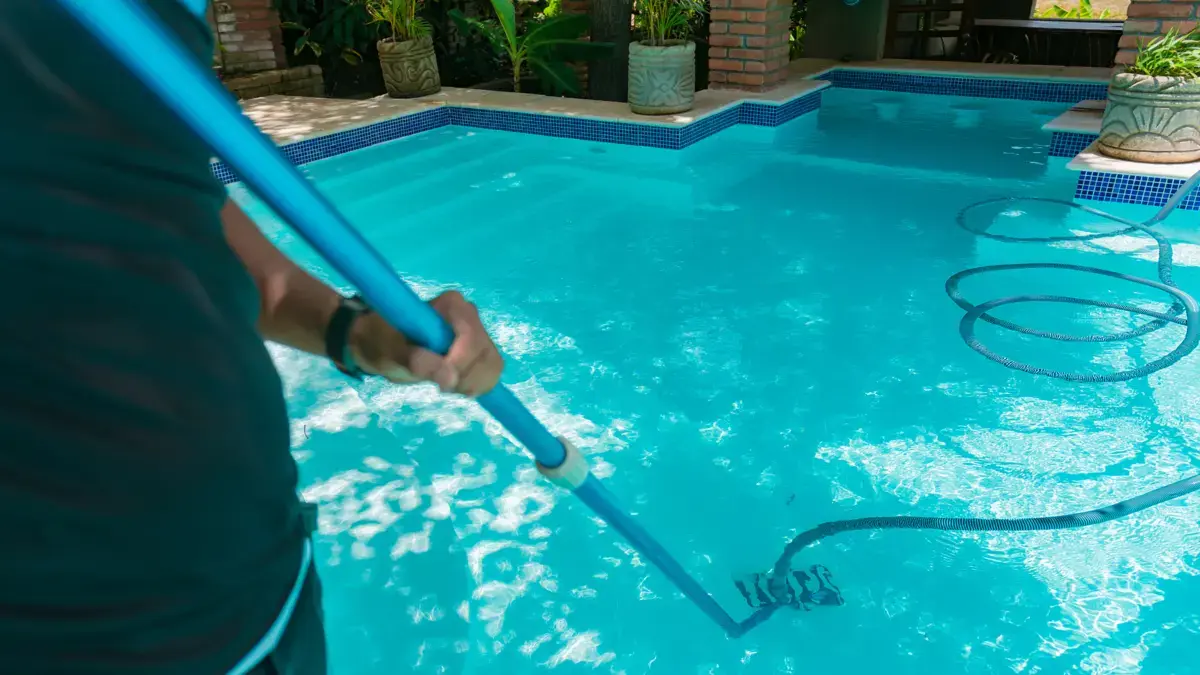 Proyecto de ley busca regular en Colombia el control sanitario en piscinas, tras caso de menor fallecida en Santa Marta