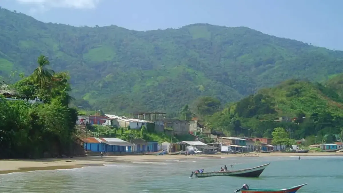 San Juan de Unare: el pueblo de pescadores atravesado por la ruta de las mafias que quedó al descubierto con bombardeo de Estados Unidos en el Caribe