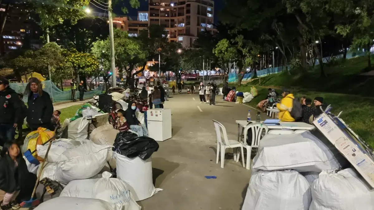 Los casi 100 indígenas emberá que permanecían en el parque Nacional ya fueron trasladados: se inicia oficialmente la recuperación de todo el predio