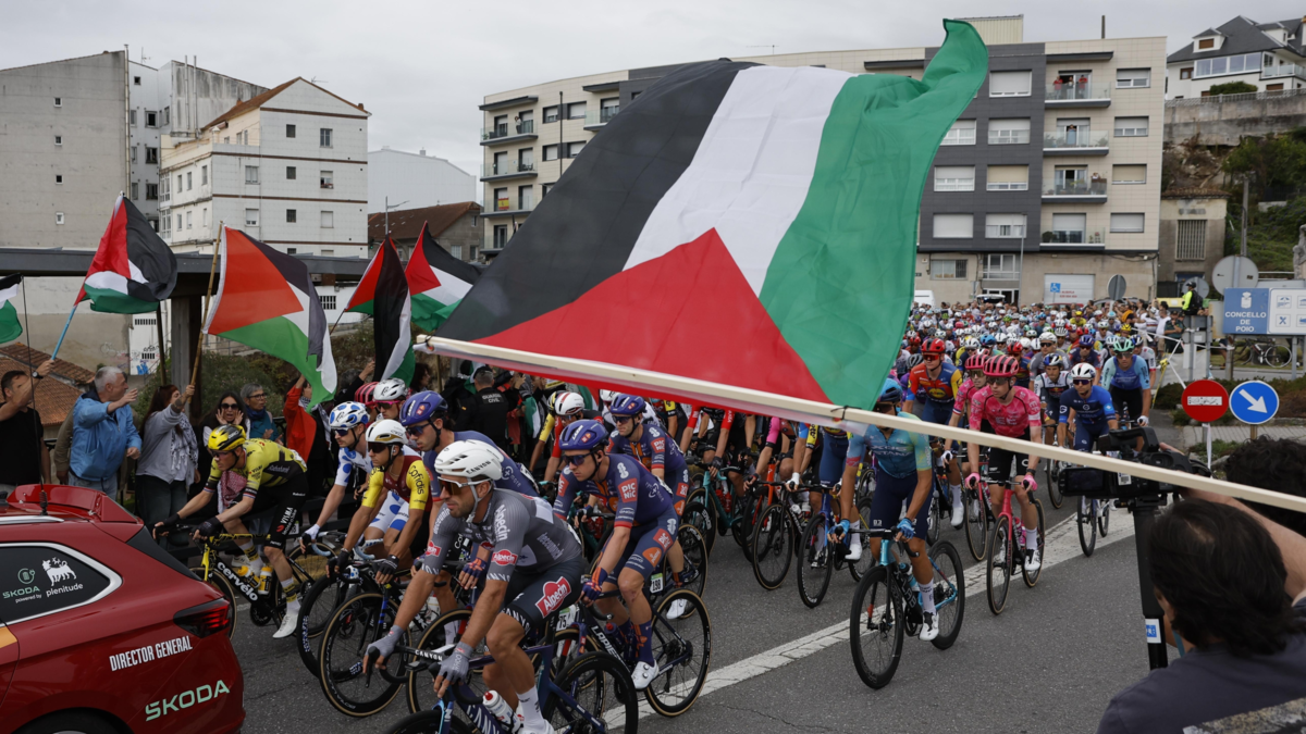 Israel-Premier Tech toma una drástica decisión con su equipo de ciclismo, luego de las protestas a favor de Palestina