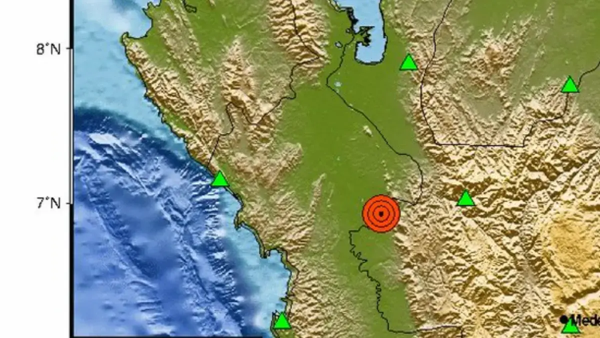 intimate gay moments