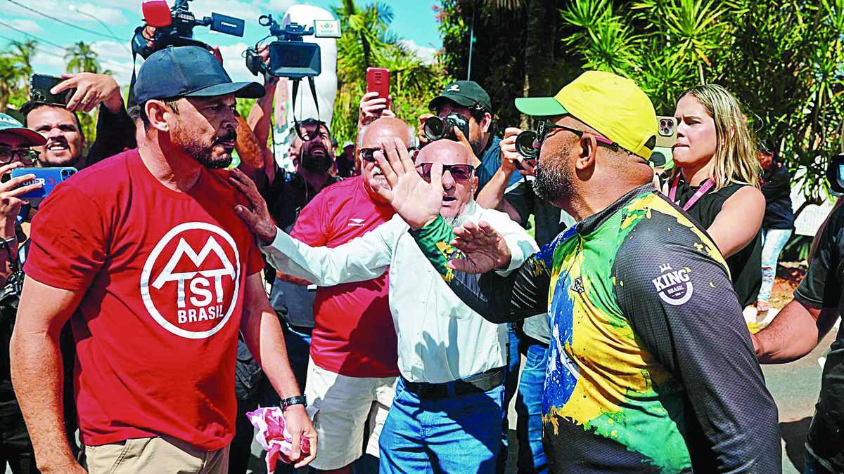 Tras la condena al expresidente Jair Bolsonaro, ¿está la democracia brasileña fuera de peligro?