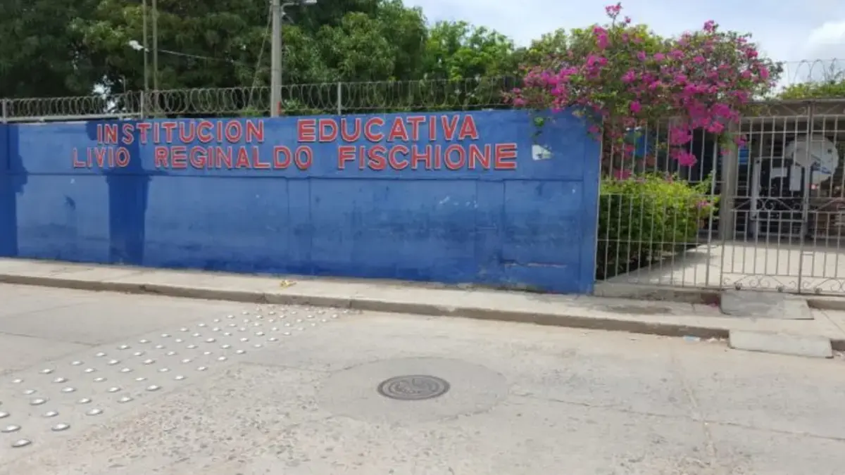 La Guajira | Accidente con soda cáustica en colegio de Riohacha deja 16 estudiantes afectados: son menores entre 10 y 13 años de edad