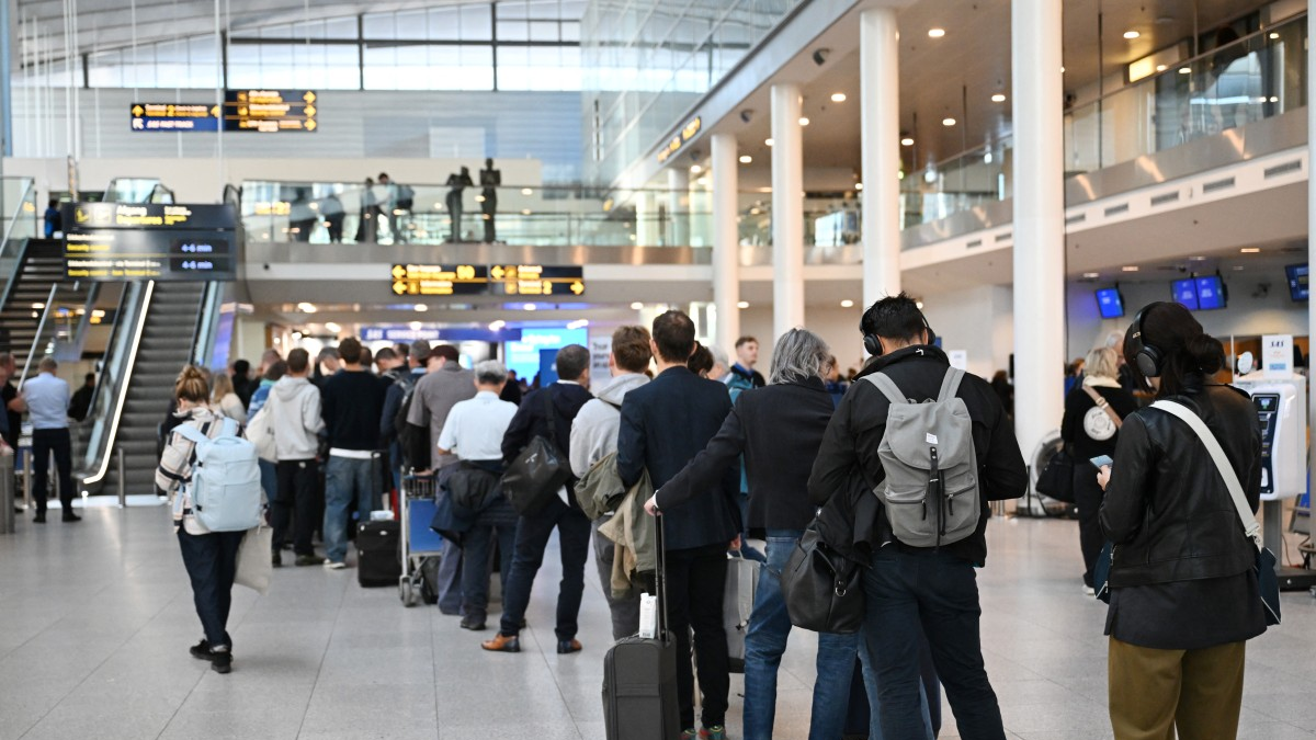 Dinamarca denuncia el 'ataque más grave contra su infraestructura crítica': drones paralizan el aeropuerto de Copenhague y elevan tensiones con Rusia