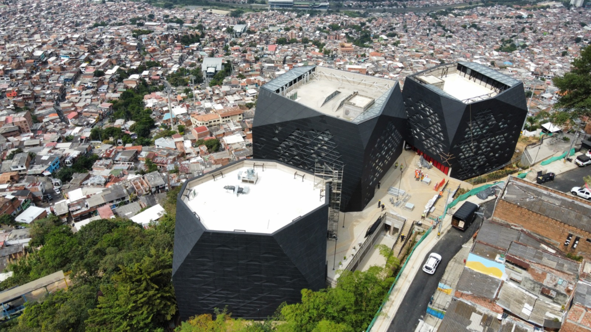 Obras de la Biblioteca España tampoco estarán para el 2025: van casi 20 años de obras y terminaría costando seis veces del valor inicial