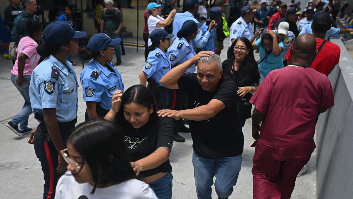 Venezuela realiza simulacros de preparación ante desastres naturales y conflictos armados en medio de amenaza por despliegue militar de Estados Unidos
