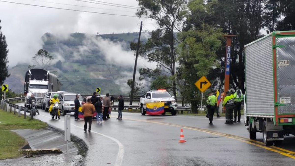 Bogotá Road Closure: Llano Protest – September 30th