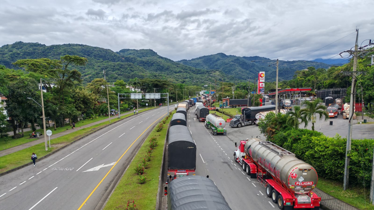 Vía al Llano: anuncian reversible y plan semáforo para este puente festivo del 13 de octubre
