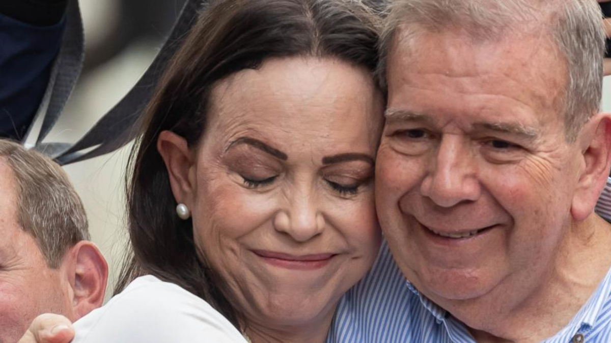 Edmundo González felicitó a María Corina Machado por ganar el Premio Nobel de la Paz 2025 y por su lucha democrática en Venezuela