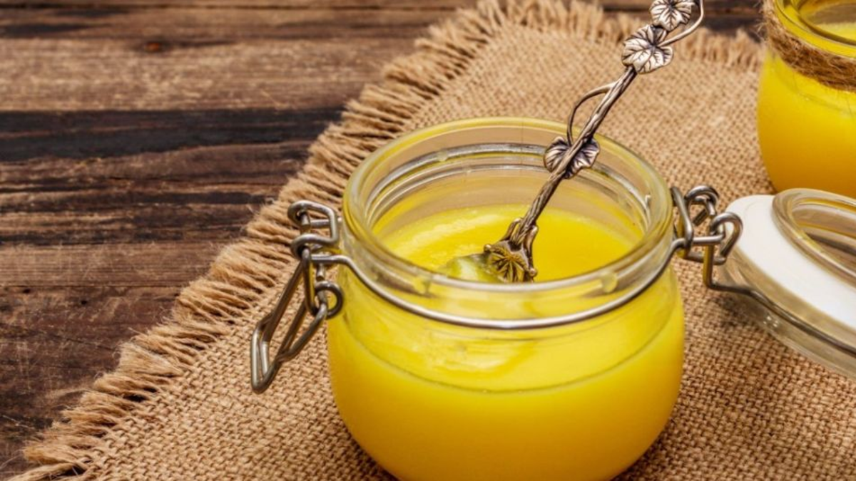 Mantequilla clarificada casera: cómo preparar ghee fácilmente con solo un litro de leche