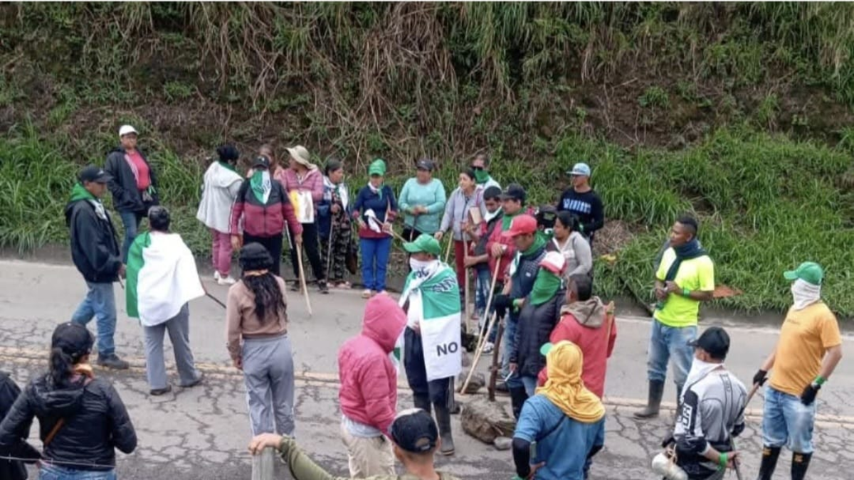 Mesa de diálogo en Cauca busca salidas al bloqueo en vía Panamericana con Gobierno Nacional, campesinos, indígenas y afros; ¿cuáles son los avances?