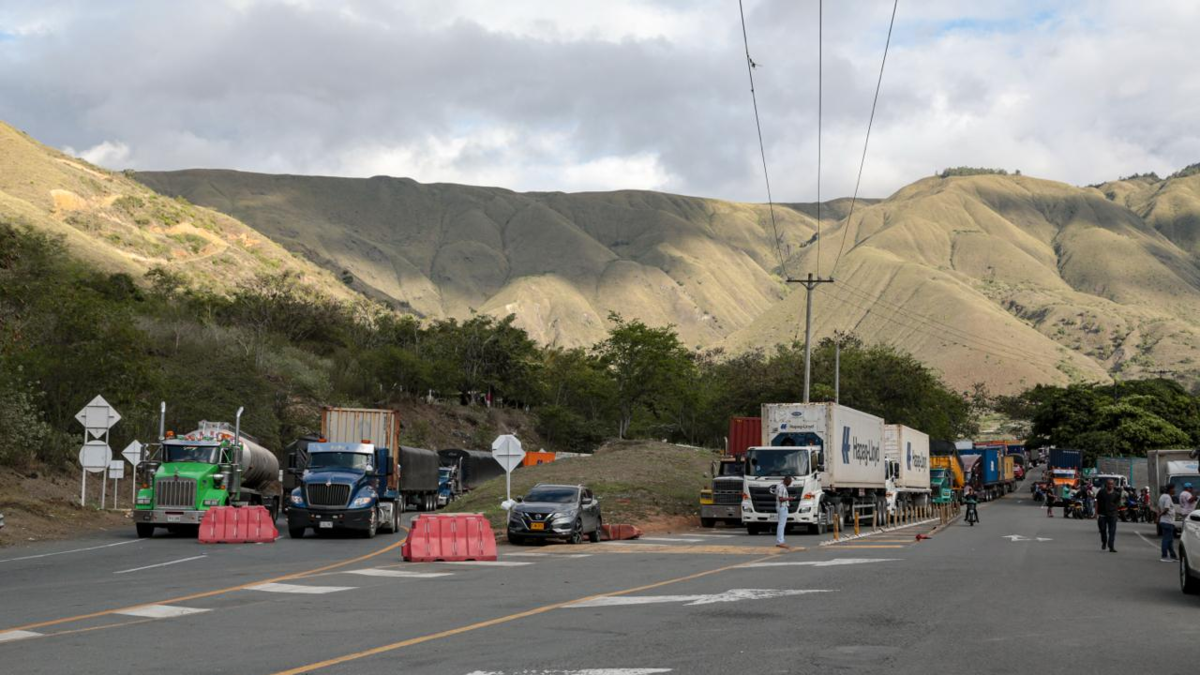 Cada día se reportan alrededor de dos bloqueos de vías en Colombia: transportadores han perdido $ 1,9 billones en 2025
