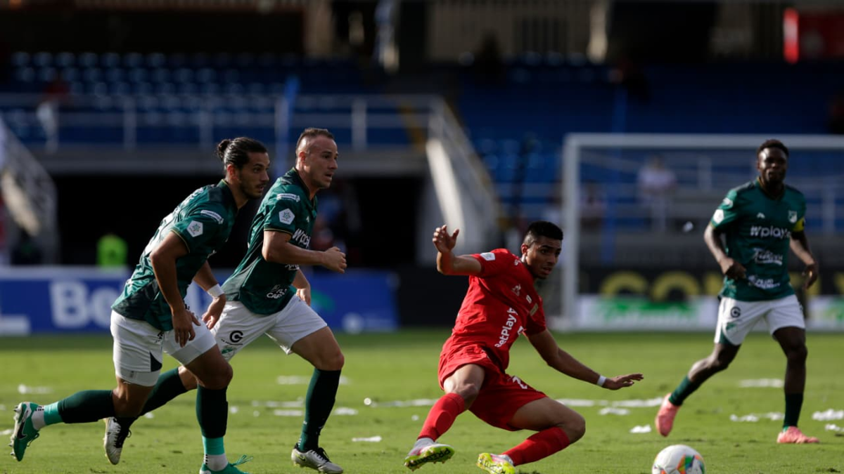 Deportivo Cali y América juegan un clásico clave en su lucha por meterse entre los ocho primeros de la Liga BetPlay: minuto a minuto