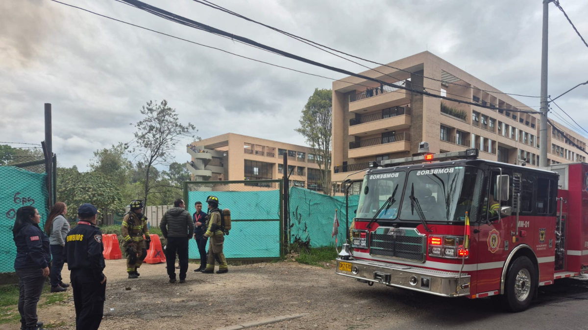 Se registra fuerte incendio en el colegio Don Bosco, en la localidad de Engativá