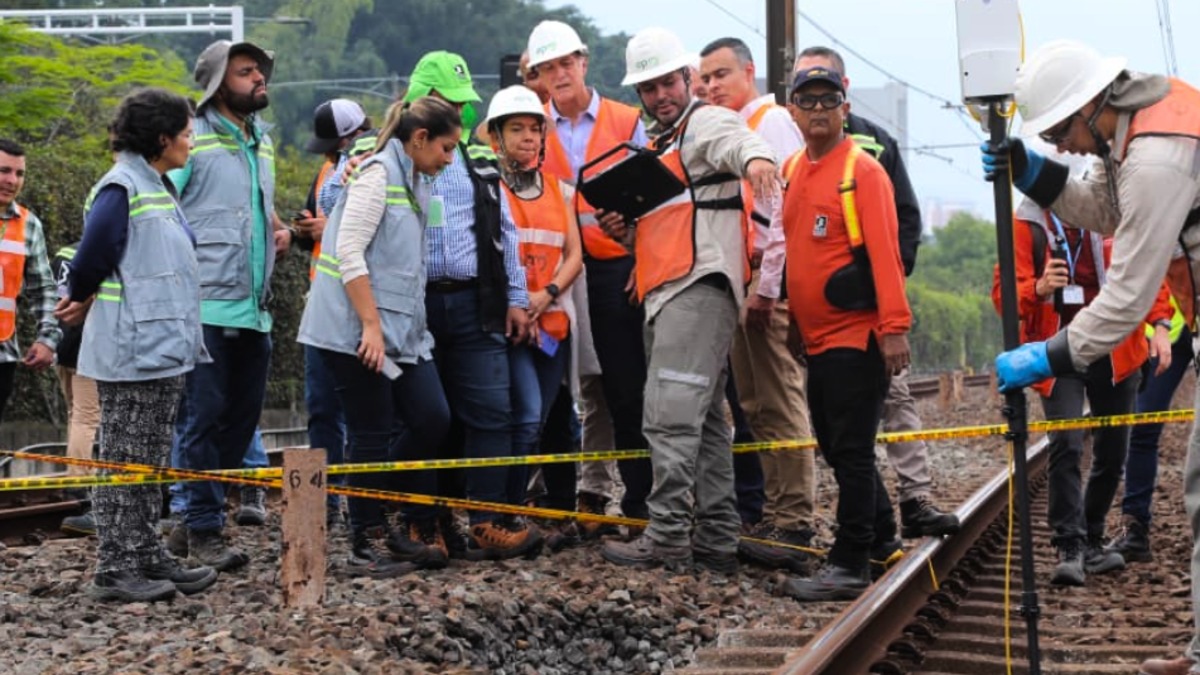 Habilitan buses gratis para los usuarios por cierre de tramo entre Poblado y Aguacatala del Metro de Medellín