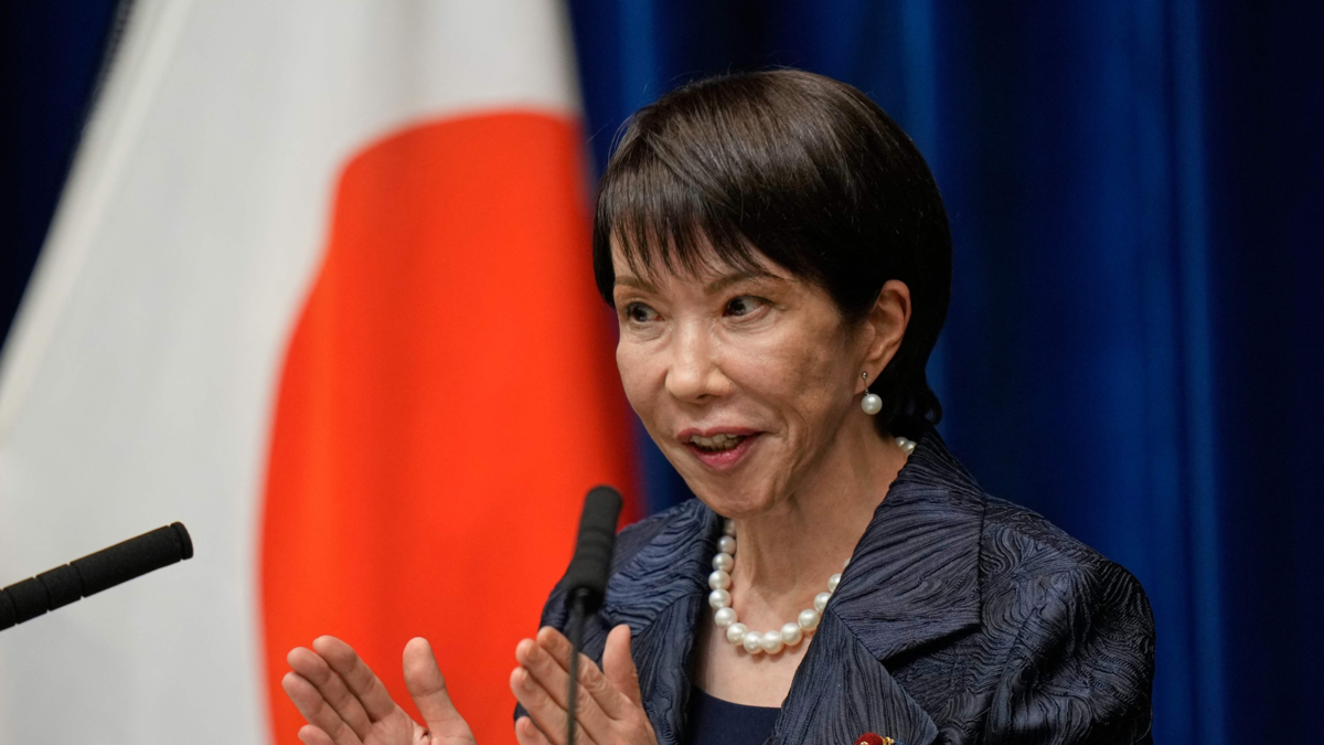 ¿Quién es Sanae Takaichi, exbaterista de heavy metal y admiradora de Margaret Thatcher que se convierte en la primera mujer en gobernar Japón?