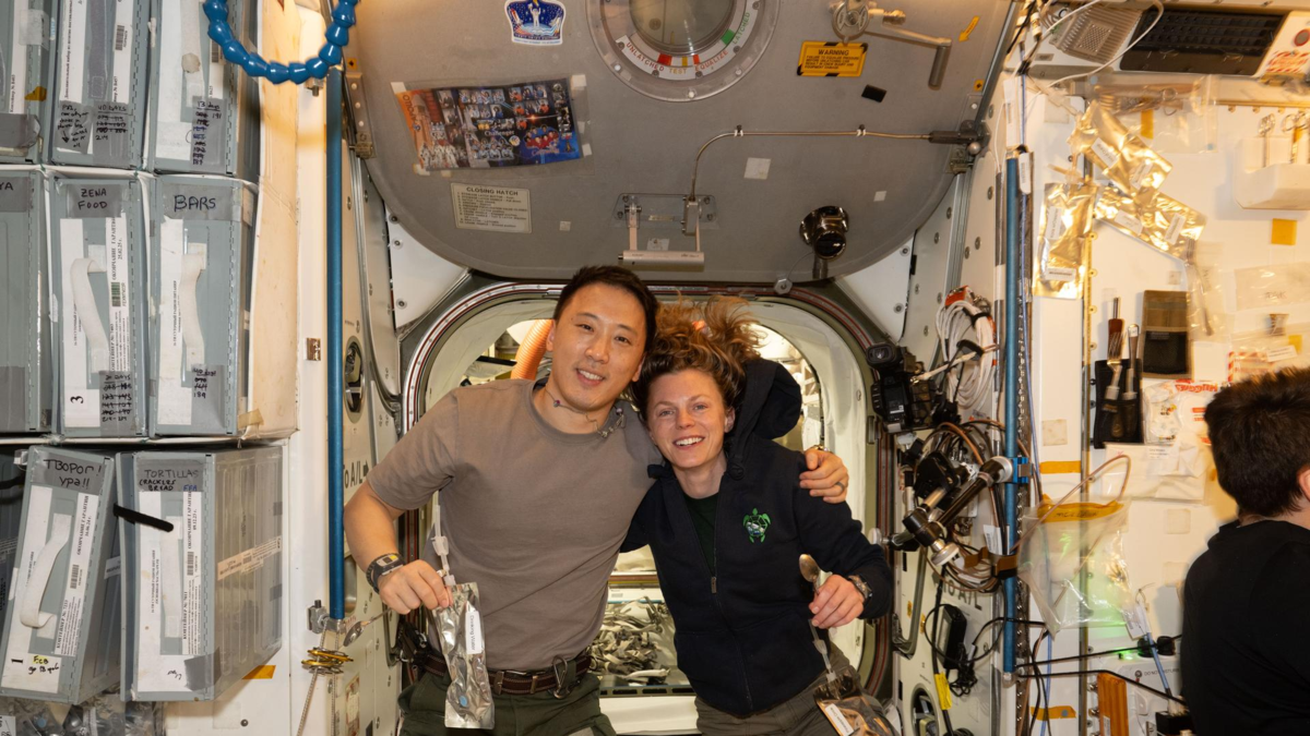 Estudiantes de colegio público en Bogotá hablarán con astronauta de la Nasa desde la Estación Espacial Internacional