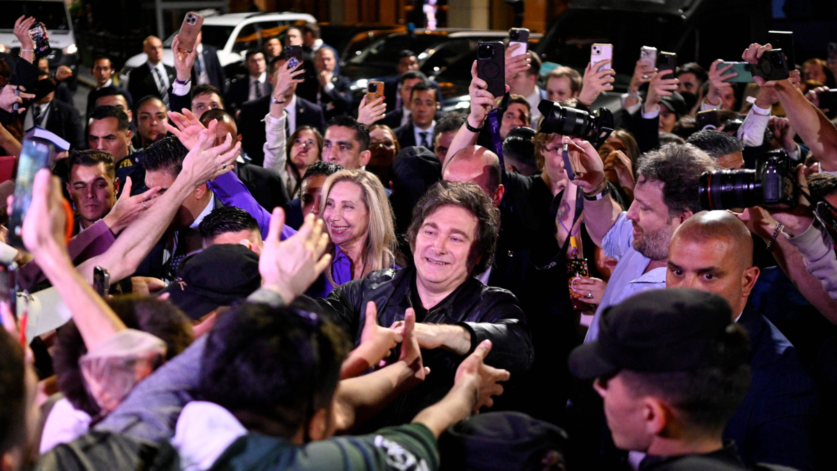 Victoria electoral de Javier Milei en Argentina desata euforia en los mercados