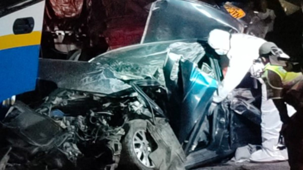 Grave accidente en autopista Medellín-Bogotá deja una persona muerta y otras tres heridas
