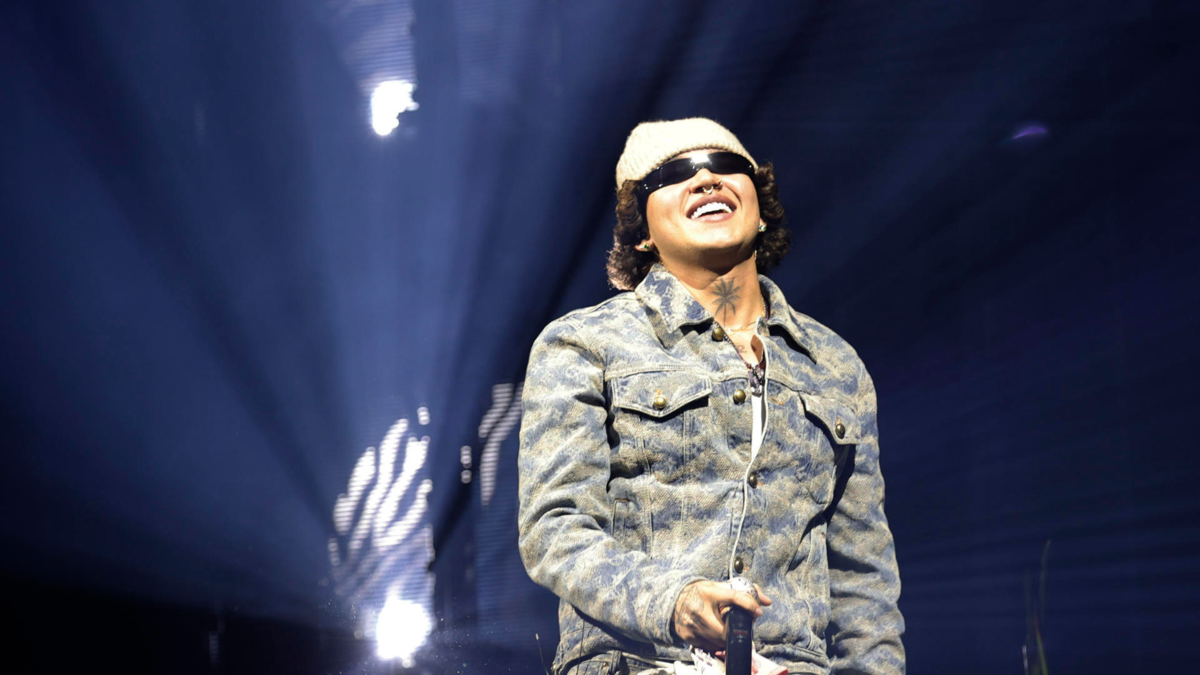 Así fue la primera de seis fechas agotadas de Beéle en el Movistar Arena de Bogotá