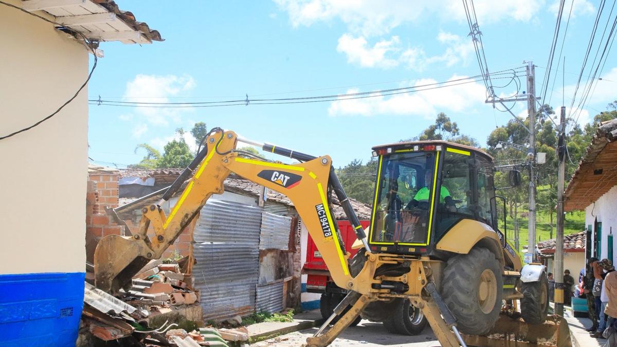Antioquia | tres 'casas de vicio' fueron demolidas en Abejorral: ya van 36 en todo el departamento entre 2024 y 2025