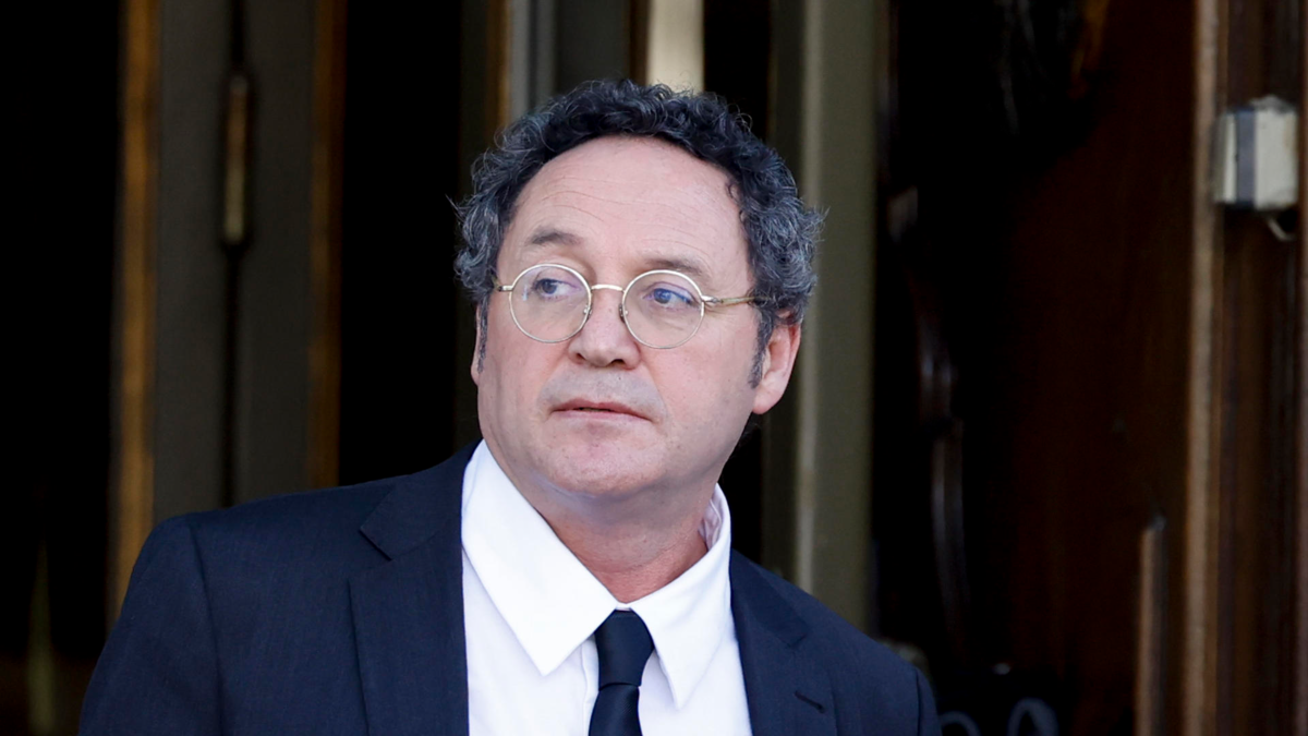 Fiscal general de España renuncia tras ser condenado a dos años de inhabilitación por revelar información secreta