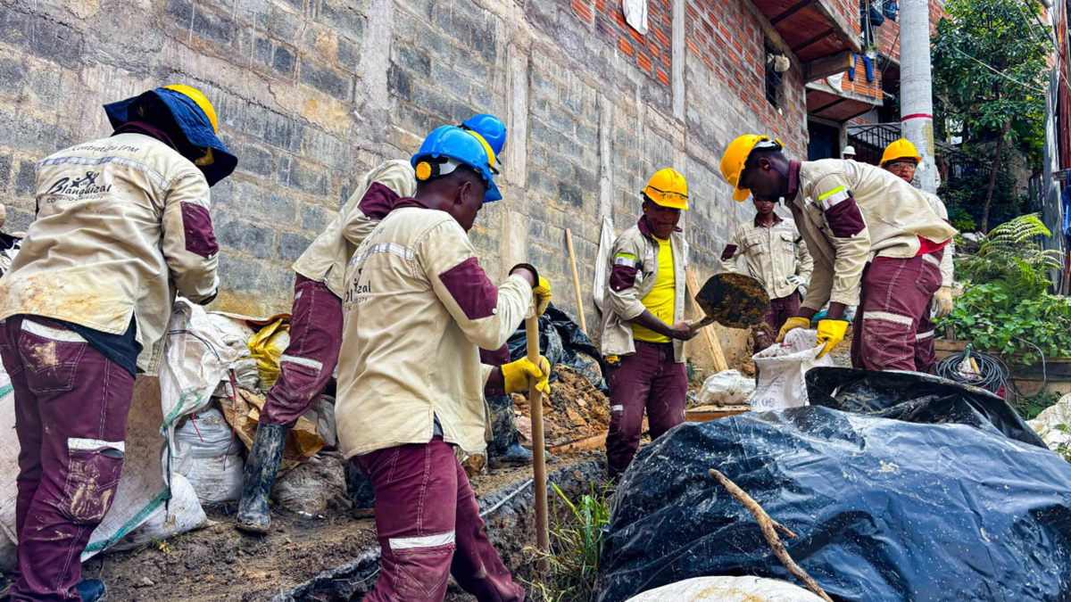 En Medellín, el agua ya no es solo un servicio: con 'Unidos por el Agua', es empleo, dignidad y vecinos transformando sus propios barrios