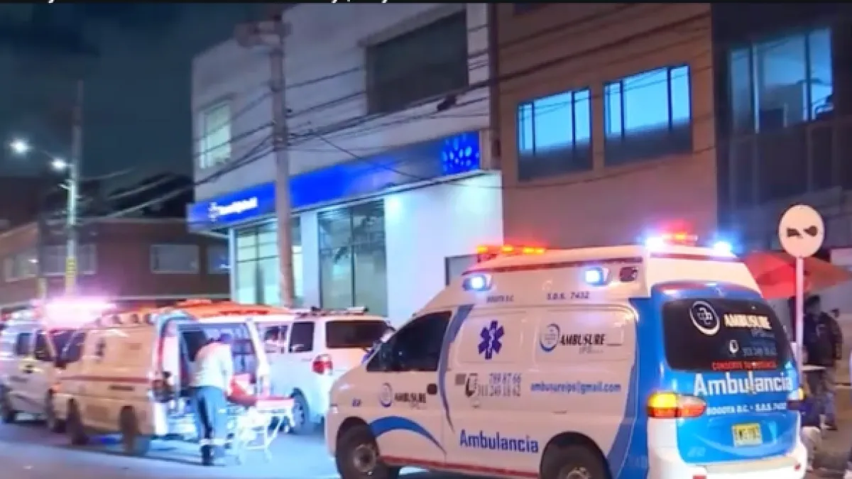 Joven está en UCI tras ser arrollado por un carro fantasma en Bogotá